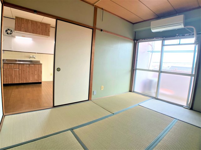 スカイハイツの和室|別部屋同間取りのお写真となります。参考にご覧くださいませ。