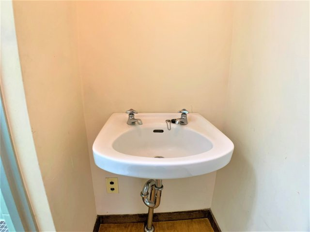 スカイハイツの洗面所|別部屋同間取りのお写真となります。参考にご覧くださいませ。