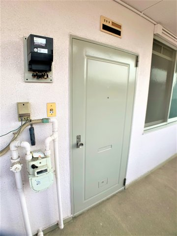 スカイハイツの玄関