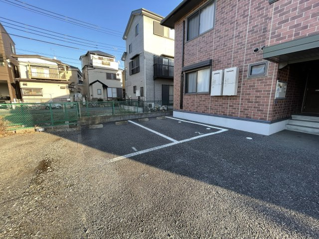 エステートM 3の駐車場