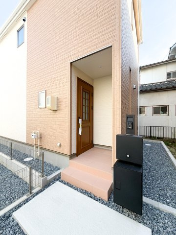 マイホームネクスト港区名四町　1号棟のエントランス