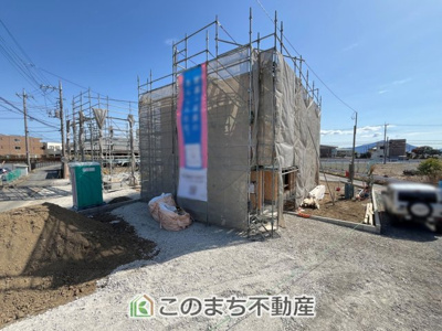 【外観】 | CRADLEGARDEN筑西市二木成第2　2号棟 | 【建設中写真】同社完成物件・モデルルームのご見学ができます。