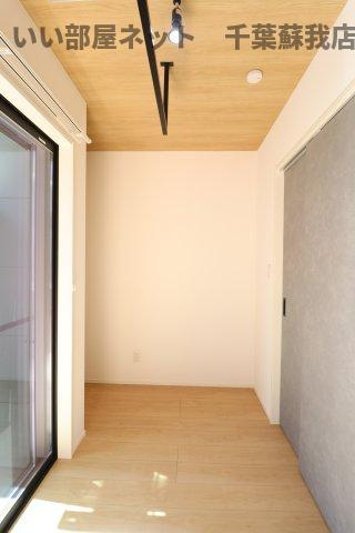 VAU house 青葉の森の洋室|宅配ボックスがあると、自分の時間を有効活用できますね！