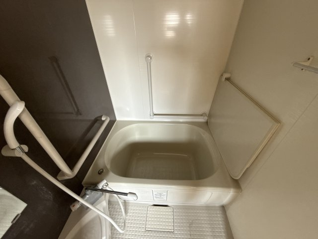 太子町太田戸建ての浴室