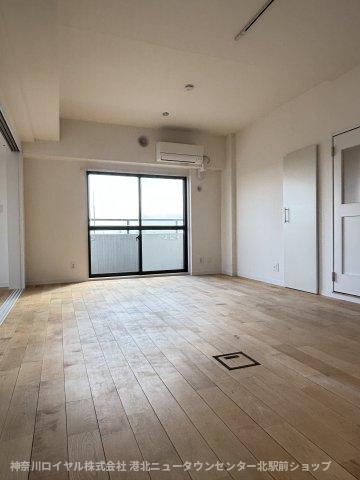 【居間・リビング】