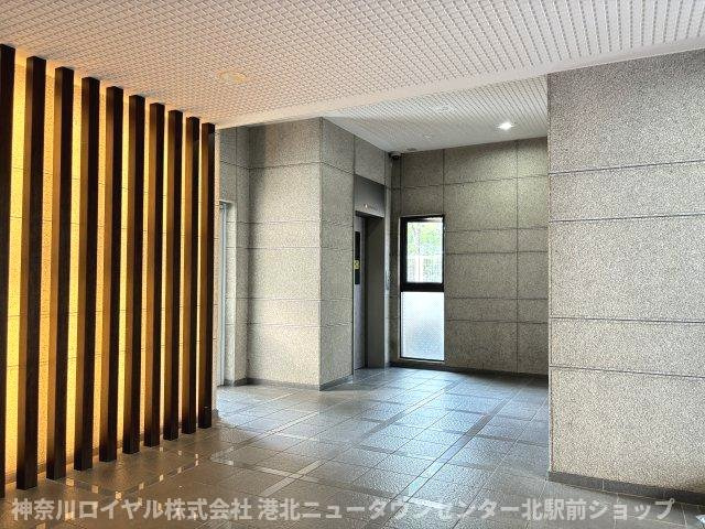 【ロビー】