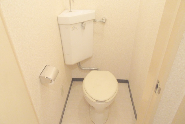玉木マンションのトイレ|清潔感のあるトイレで快適です♪