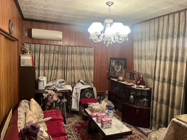 菟田野平井の洋室