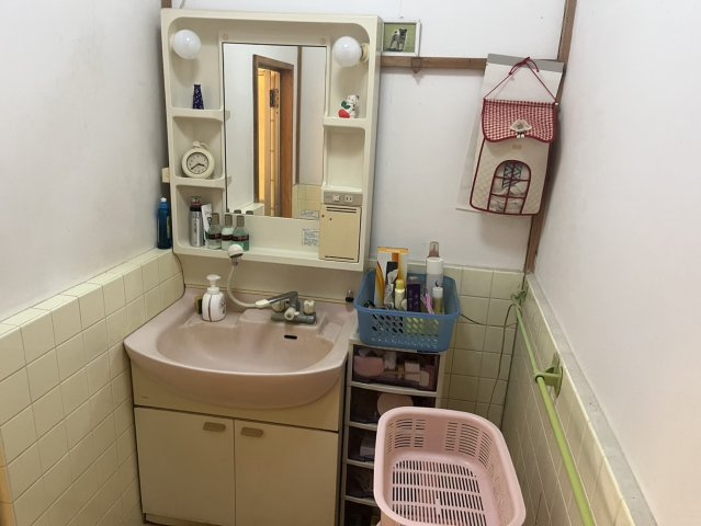 菟田野平井の独立洗面台