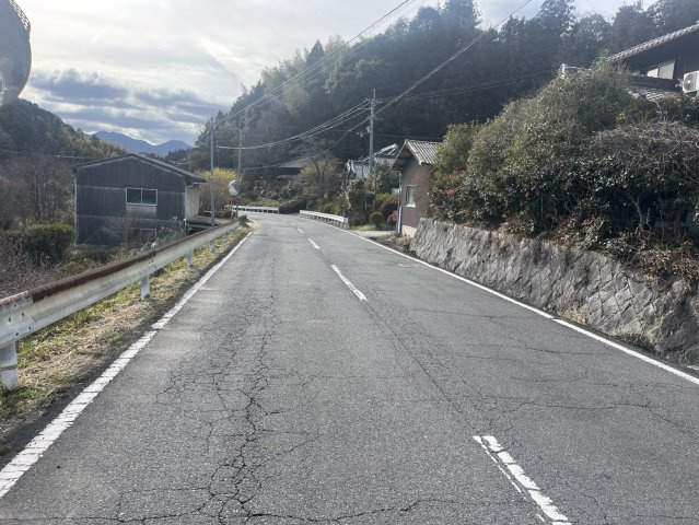 菟田野平井の前面道路含む現地写真