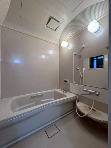 守口市佐太中町7丁目の浴室|足を伸ばしてゆったりくつろげます。