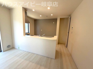 【キッチン】 | 羽島市竹鼻町新築建売全2棟！ゆったり5LDK！お車並列3台可能！竹鼻駅まで徒歩7分！ | 羽島市竹鼻町新築建売全2棟！ゆったり5LDK！お車並列3台可能！竹鼻駅まで徒歩7分！