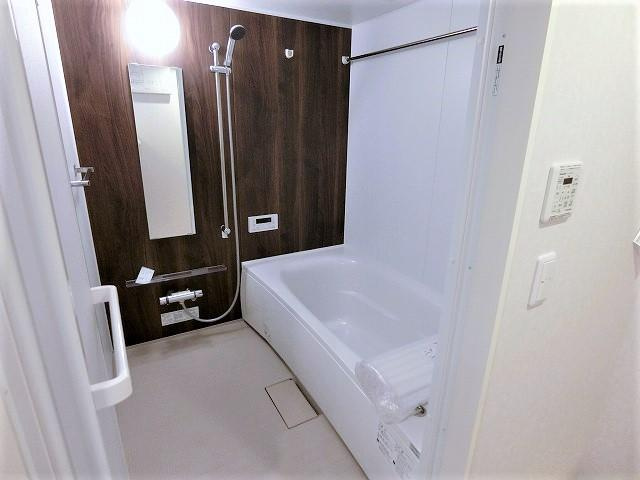 Ｙ・ノヴェル　Ｂ棟の浴室|落ち着いた空間のお風呂です