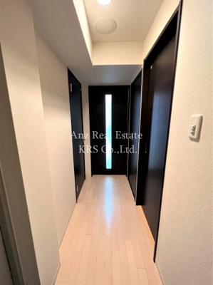 【玄関】 | インテリジェンス御堂 | 玄関部分より撮影
