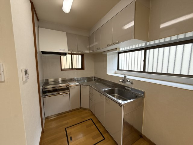 香寺町戸建てのキッチン
