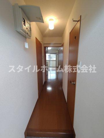 ビアンシュール美園の玄関