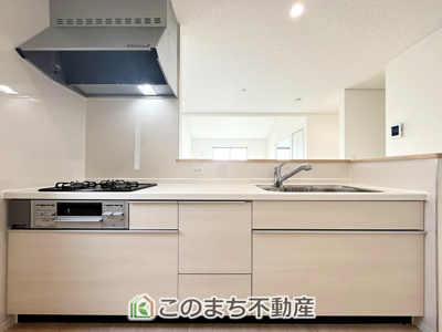 【キッチン】 | CRADLEGARDEN筑西市二木成第2　 | 人気の対面式キッチン☆料理をしながらご家族とコミュニケーションが取れます♪
