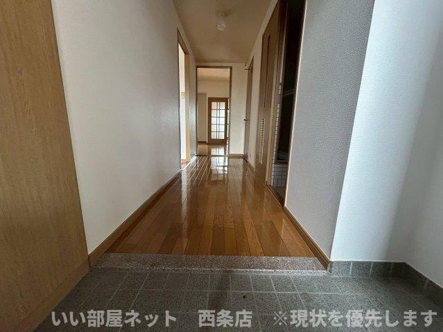 マルイカトレアの玄関