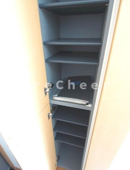 ＹＫＬ　ＦＬＡＴの玄関