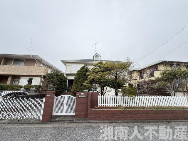 藤沢市鵠沼松が岡１丁目戸建て