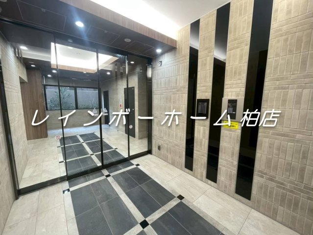 ▶非対面対応◀接客・申込・契約オンライン！LINE×相談可！のエントランス|建物の内部です