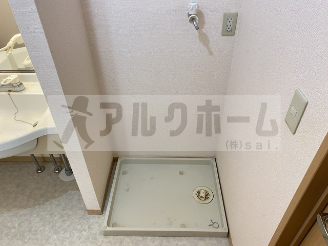 メゾンカムスの洗面所