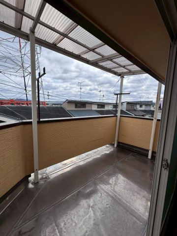 門真市五月田町のバルコニー|バルコニースペースも広々としています。