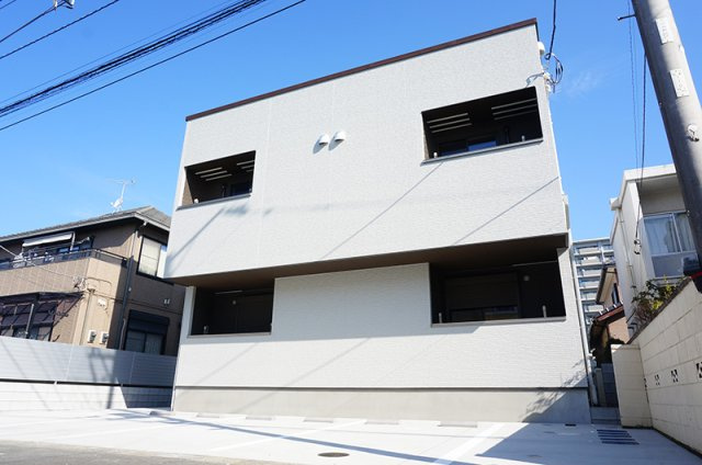 グラーティア駐車場