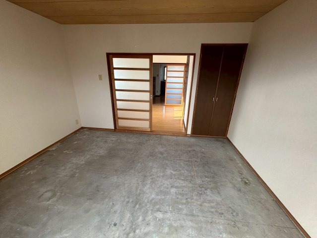 マルイブーゲンビリアの和室