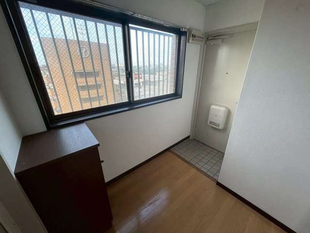 マルイブーゲンビリアの玄関