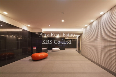 【ロビー】 | アーバネックス心斎橋 | 落ち着いた雰囲気のロビー♪