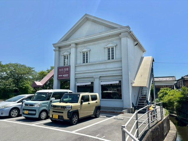 野里ロードサイドテナントの外観