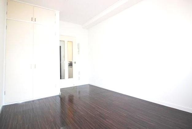 シティパレス上井草の寝室