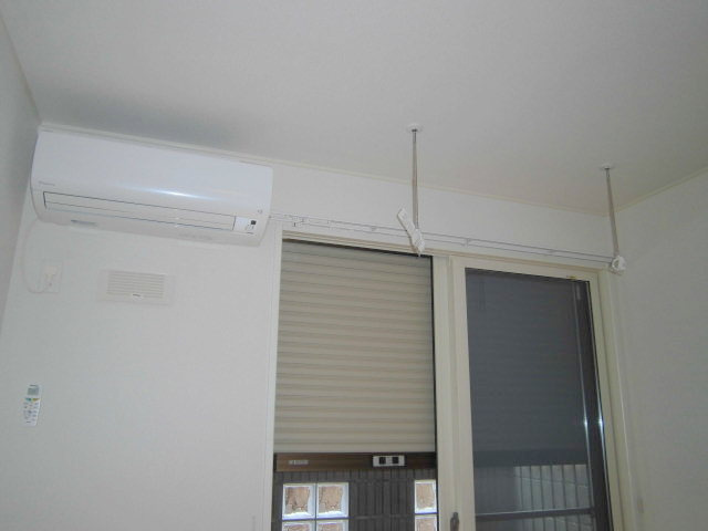 Ｗａｌｃｏｔｔｓ　ウォルコッツのその他|★室内物干しフック／防犯シャッター★