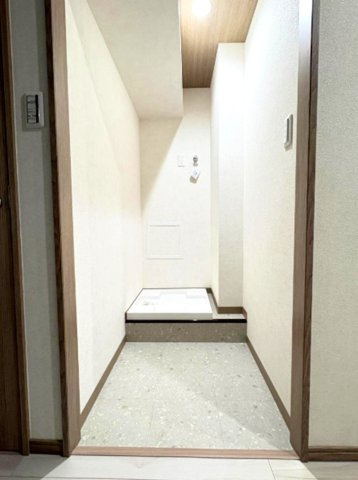 コンドミニアム甲東園のランドリースペース|新生活にふさわしい、キレイなお部屋をご用意しています。
