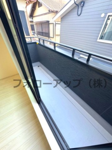 リーブルガーデン加古川市別府町新野辺北町7期のバルコニー|お洗濯にも便利なバルコニー付き