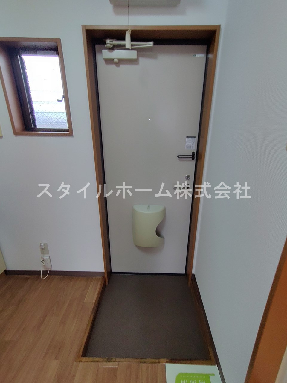 ヴィラージュ牛久保の玄関