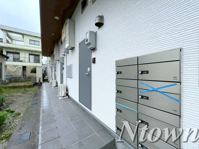 【エントランス】 | マロンディーグル | エントランスです