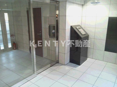 【ロビー】 | プレシャスガーデン鵜の木 | ゆとりのあるロビーです