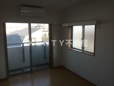 【居間・リビング】 | プレシャスガーデン鵜の木 | おしゃれな居間です