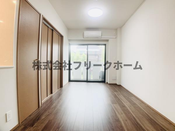 武蔵野市吉祥寺南町３丁目の賃貸マンションの居間・リビング
