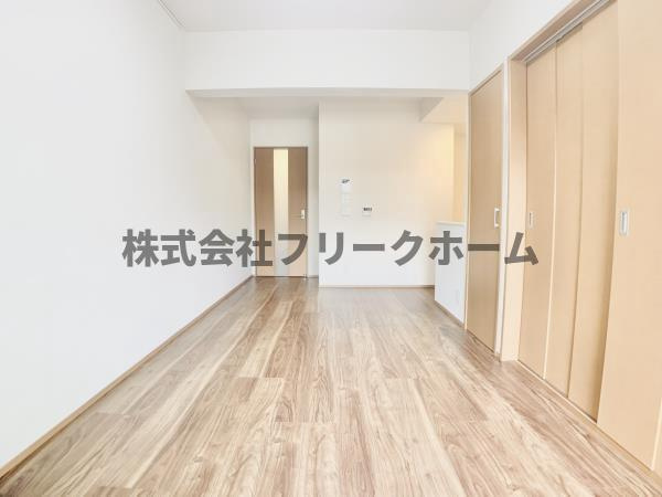 武蔵野市吉祥寺南町３丁目の賃貸マンションの居間・リビング