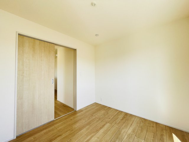 【寝室】 | 熊谷市赤城町1丁目　ブルーミングガーデン　新築戸建　全2棟　1号棟