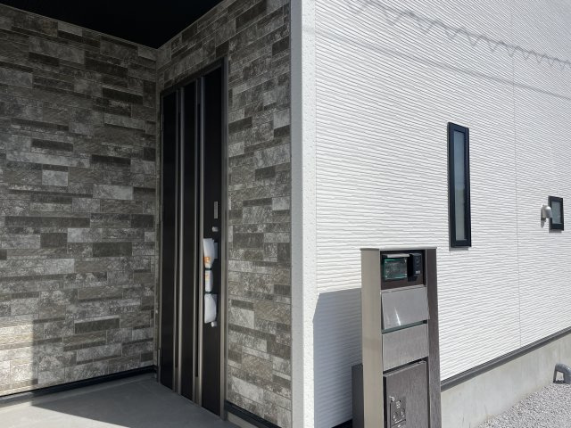 【玄関】 | 熊谷市赤城町1丁目　ブルーミングガーデン　新築戸建　全2棟　1号棟
