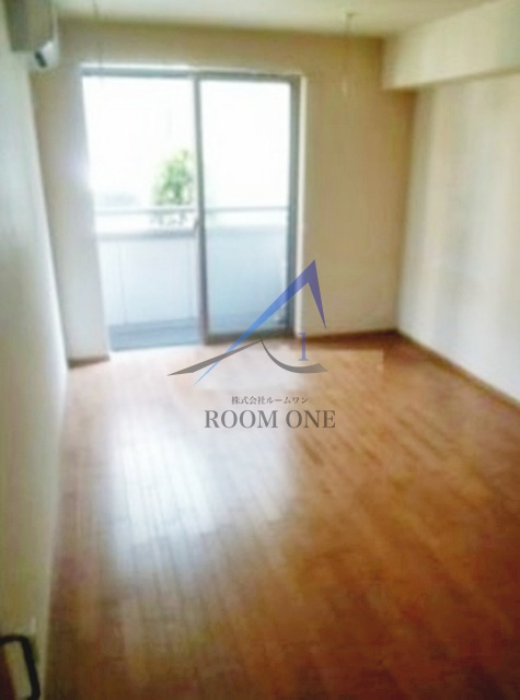 山の手三番館の居間・リビング|洋室のお部屋です。