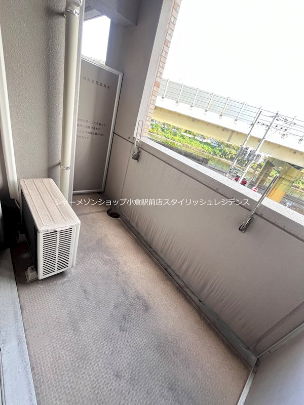 リード大手町のバルコニー