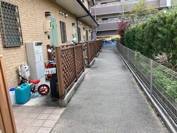 メイプルコート　　 刈谷市近郊の賃貸はクラスホーム刈谷店のエントランス