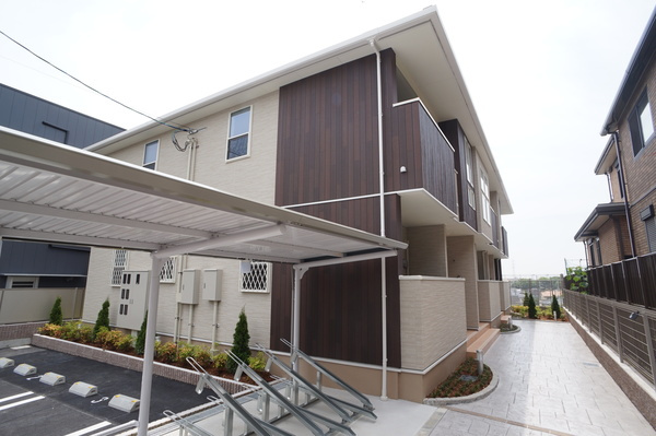 フォンテーヌ逆瀬川の外観