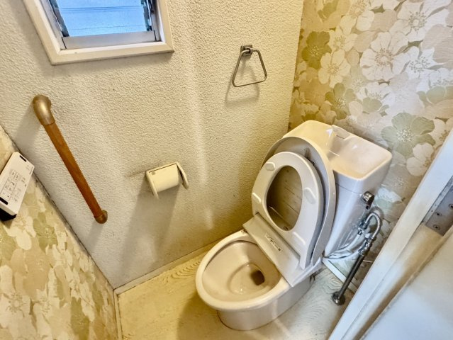 泉南市樽井４丁目中古戸建のトイレ|ハウスメーカー施工で安心感のある住まい。無理のない価格帯で、マイホームを検討されている方にぴったりです