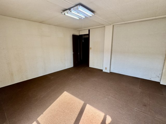 泉南市樽井４丁目中古戸建の洋室|現地見学も可能です。ぜひ一度ご覧ください